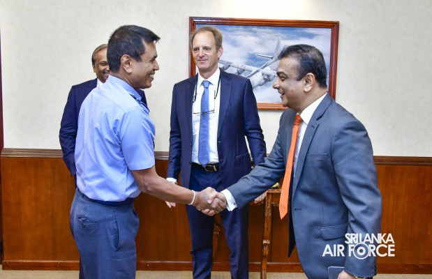 SLAF SIGNS THE
MEMORANDUM UNDERSTANDING (MOU) WITH SRI LANKAN AIRLINES