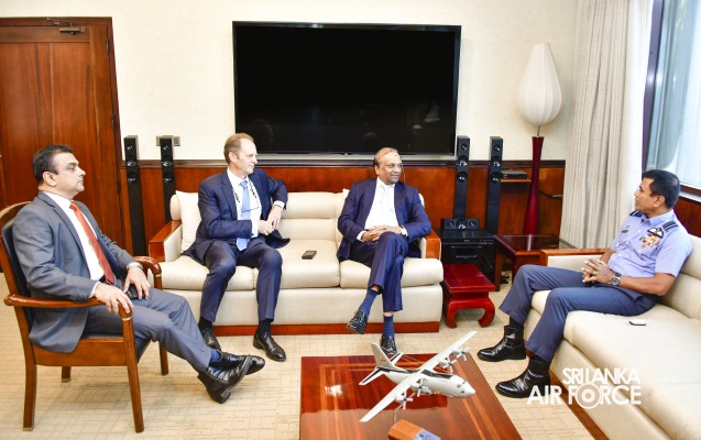 SLAF SIGNS THE MEMORANDUM UNDERSTANDING (MOU) WITH SRI LANKAN
AIRLINES
