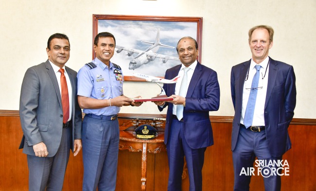 SLAF SIGNS THE MEMORANDUM UNDERSTANDING (MOU) WITH SRI LANKAN
AIRLINES