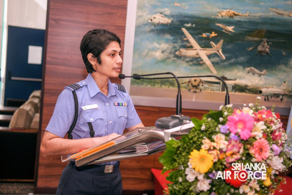 SLAF SIGNS THE
MEMORANDUM UNDERSTANDING (MOU) WITH SRI LANKAN AIRLINES