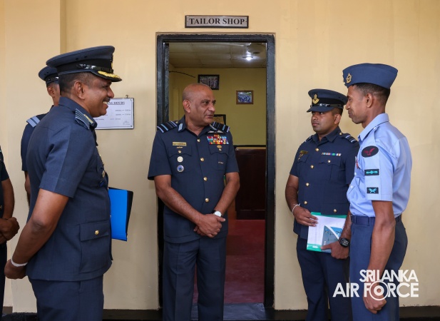 COMMANDER'S INSPECTION OF SLAF STATION MORAWEWA