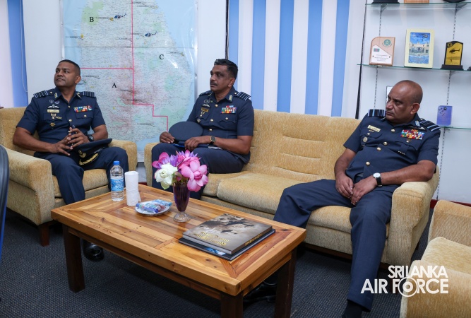 COMMANDER'S INSPECTION OF SLAF STATION MORAWEWA