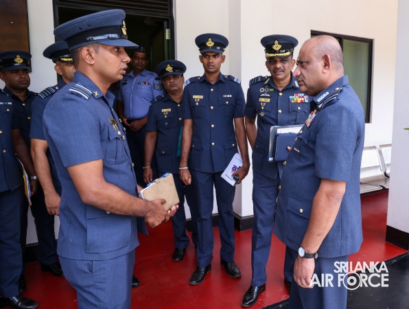 COMMANDER'S INSPECTION OF SLAF STATION MORAWEWA