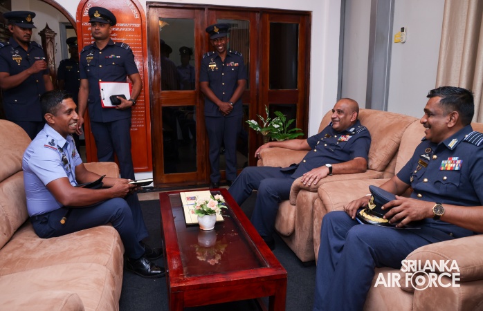 COMMANDER'S INSPECTION OF SLAF STATION MORAWEWA