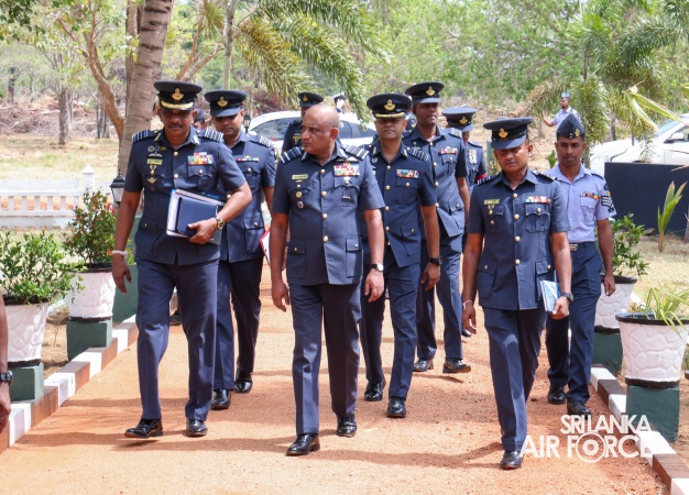 COMMANDER'S INSPECTION OF SLAF STATION MORAWEWA