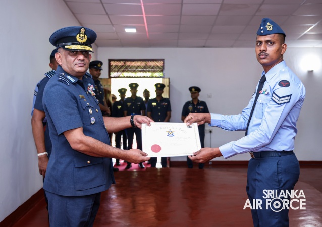 COMMANDER'S INSPECTION OF SLAF STATION MORAWEWA