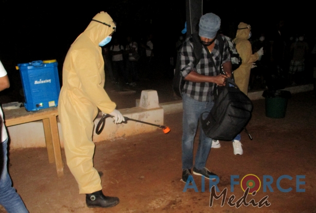 219 Civilians Quarantined at the Mullaitivu SLAF Quarantine Centre Leave for Homes