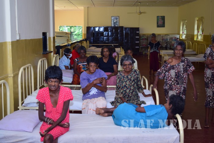 TTS Ekala visits ward No 3 of Mulleriyawa Hospital