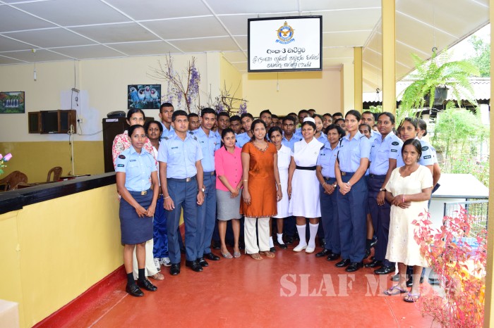 TTS Ekala visits ward No 3 of Mulleriyawa Hospital