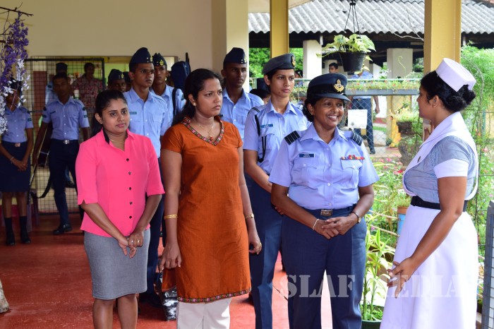 TTS Ekala visits ward No 3 of Mulleriyawa Hospital