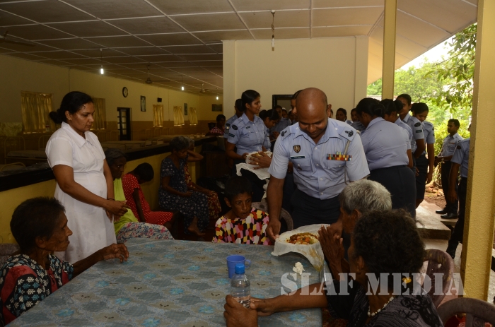SLAF SVU Visits Ward No 03 of Mulleriyawa Hospital