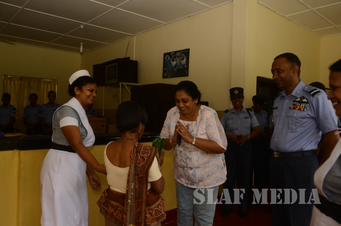 SLAF SVU Visits Ward No 03 of Mulleriyawa Hospital