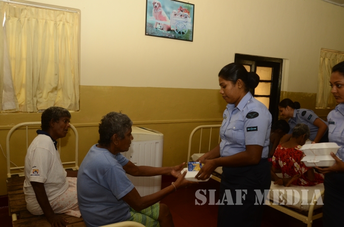 SLAF SVU Visits Ward No 03 of Mulleriyawa Hospital