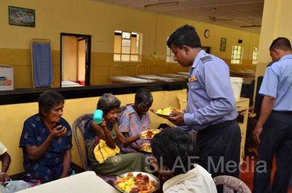 முல்லேரிய மனநோய் மருத்துவமனைக்கு விமானப்படையின் உதவிகள்.