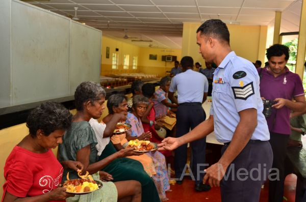 முல்லேரிய மனநோய் மருத்துவமனைக்கு விமானப்படையின் உதவிகள்.