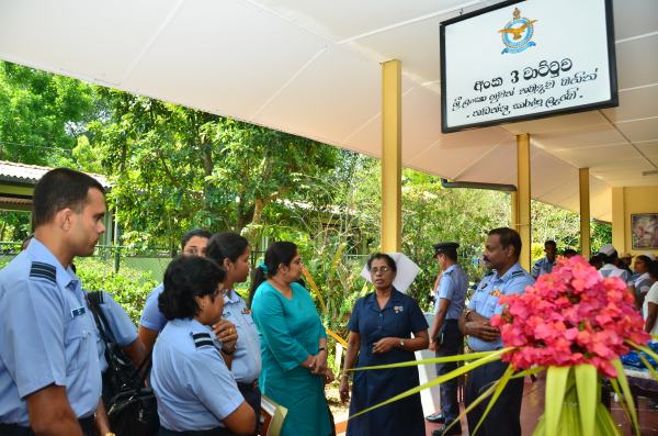 Visit to
Ward no. 3 of Mulleriyawa Hospital