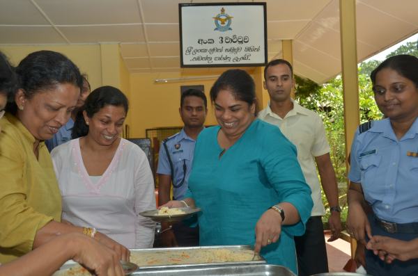 Visit to
Ward no. 3 of Mulleriyawa Hospital
