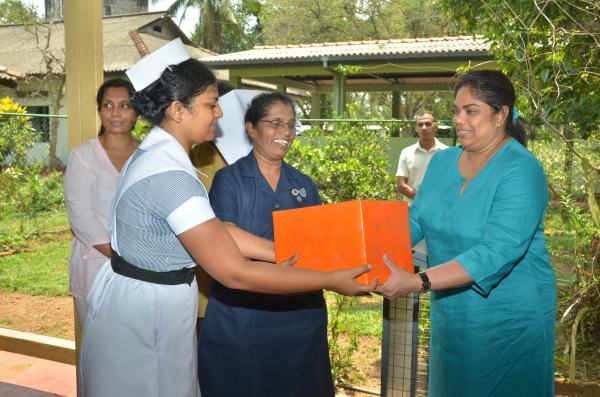 Visit to
Ward no. 3 of Mulleriyawa Hospital