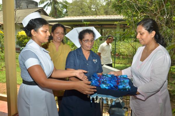 Visit to
Ward no. 3 of Mulleriyawa Hospital