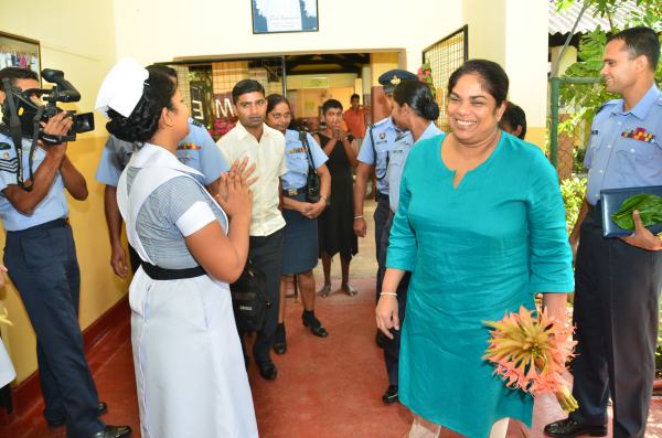 Visit to
Ward no. 3 of Mulleriyawa Hospital
