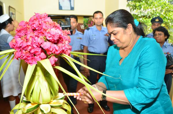 Visit to
Ward no. 3 of Mulleriyawa Hospital