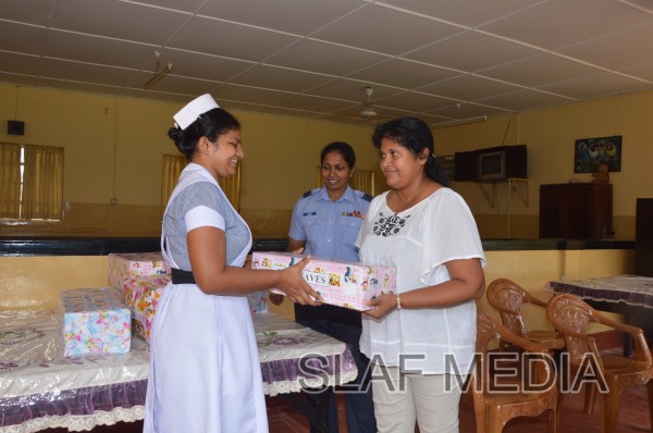 Visit to the Ward No 03 at Mulleriyawa Hospital by SLAF Base Anuradhapura