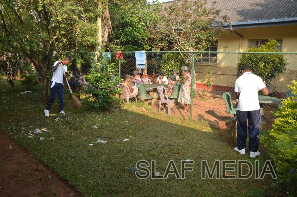 Visit to the Ward No 03 at Mulleriyawa Hospital by SLAF Base Anuradhapura