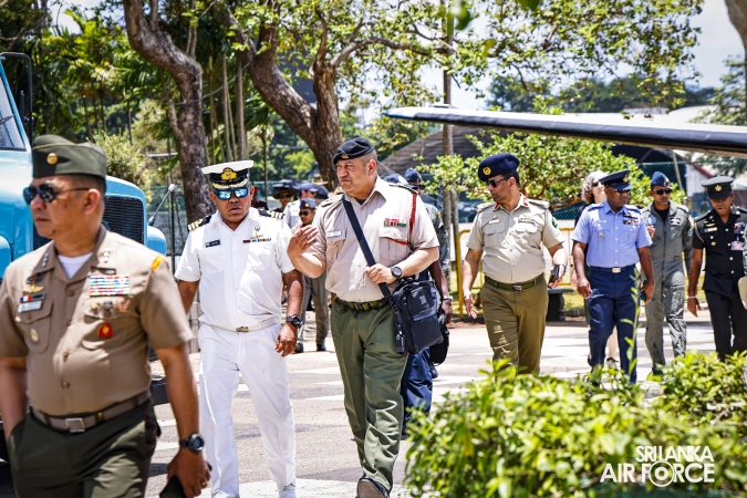 AUSTRALIAN DEFENCE COLLEGE DELEGATION VISITS AIR FORCE MUSEUM AT SRI LANKA AIR FORCE BASE RATHMALANA