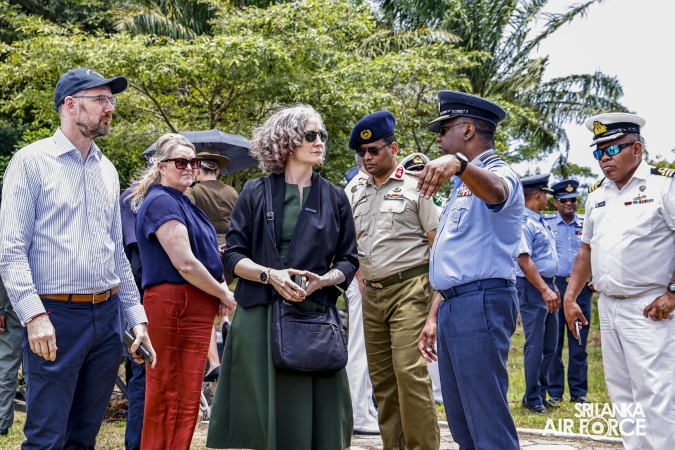 AUSTRALIAN DEFENCE COLLEGE DELEGATION VISITS AIR FORCE MUSEUM AT SRI LANKA AIR FORCE BASE RATHMALANA