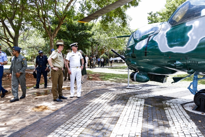 AUSTRALIAN DEFENCE COLLEGE DELEGATION VISITS AIR FORCE MUSEUM AT SRI LANKA AIR FORCE BASE RATHMALANA