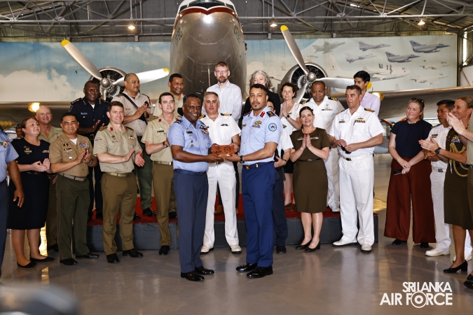 AUSTRALIAN DEFENCE COLLEGE DELEGATION VISITS AIR FORCE MUSEUM AT SRI LANKA AIR FORCE BASE RATHMALANA