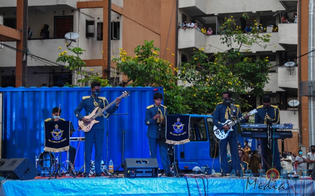 SLAF Band Conducts an Entertainment Program for Residents of Mihindusenpura Housing Scheme