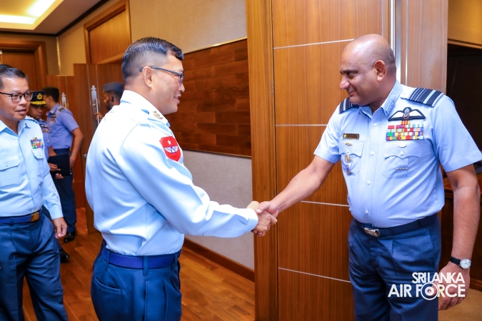MYANMAR AIR FORCE DELEGATION CALLS ON THE COMMANDER OF THE SRI LANKA AIR FORCE