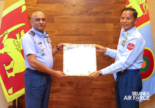 MYANMAR AIR FORCE DELEGATION CALLS ON THE COMMANDER OF THE SRI LANKA AIR FORCE