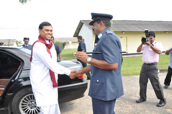 SLAF Plants 100000 Trees