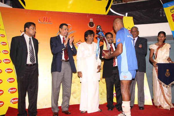 මන්චී සුපර් ලීග් පිරිමි වොලිබෝල් අනුශූරතාවය ගුවන් හමුදාවට... Thrilling Service Finals