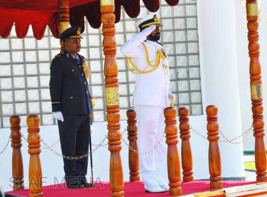 New Navy Chief Calls on the Commander of the Air Force