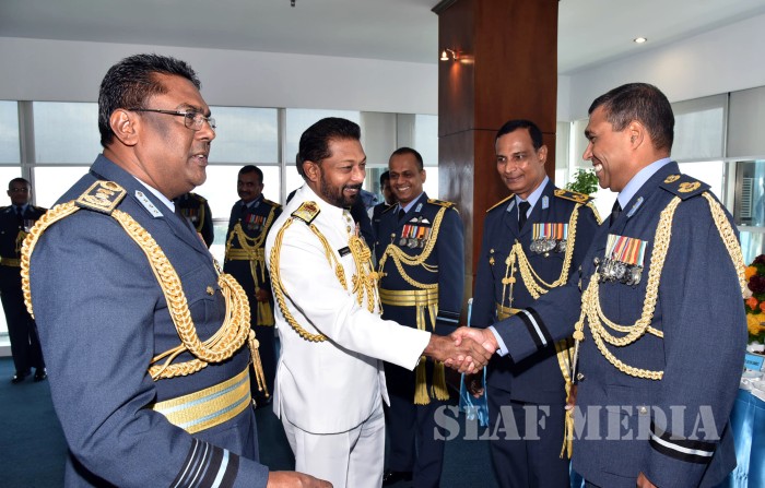 New Navy Commander Calls on the Commander of the Air Force