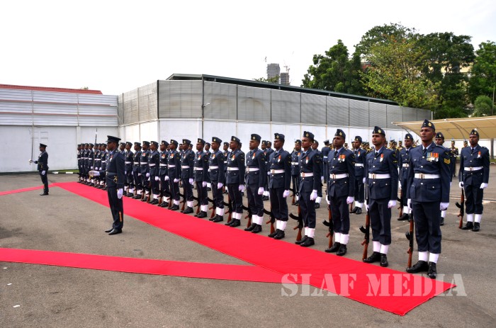 New Navy Commander Calls on the Commander of the Air Force