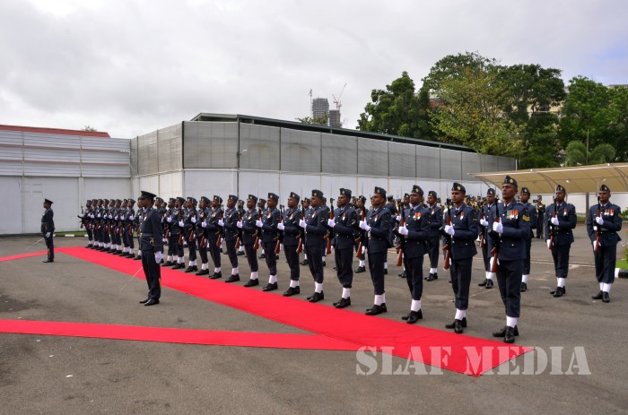 New Navy Commander Calls on the Commander of the Air Force