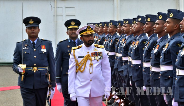 New Navy Commander Calls on the Commander of the Air Force