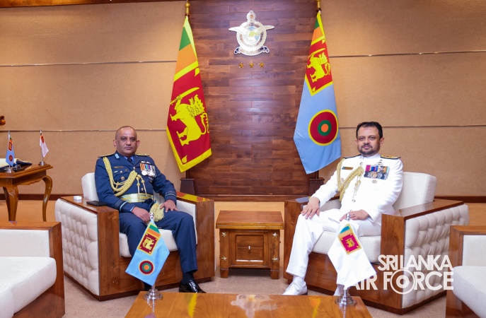 COMMANDER OF THE SRI LANKA NAVY CALLS ON THE COMMANDER OF THE AIR
FORCE