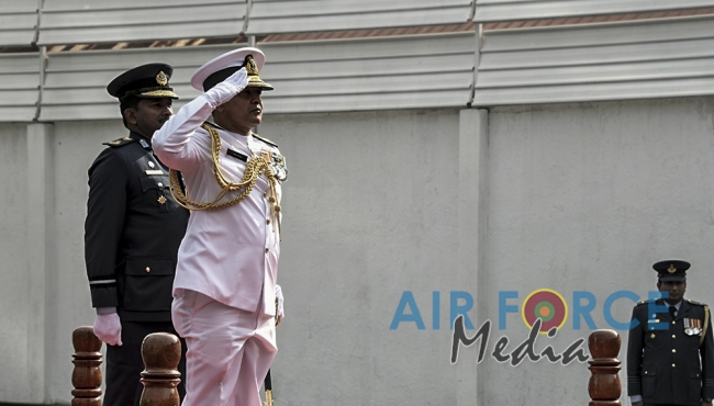 Newly Appointed Commander of the Navy Calls on the Commander of the Air Force