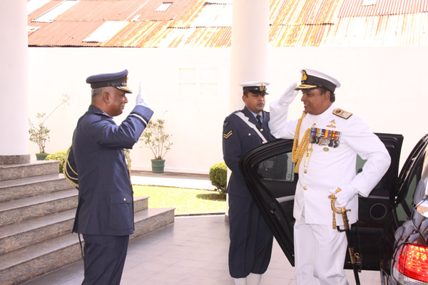 Navy Commander visits CDS