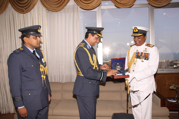Navy Commander visits CDS