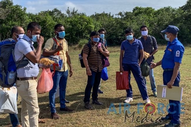 27 Naval Personnel Leave SLAF Quarantine Centre Iranamadu
