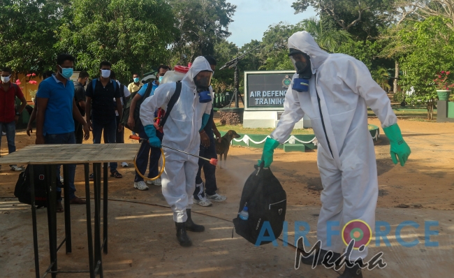 27 Naval Personnel Leave SLAF Quarantine Centre Iranamadu