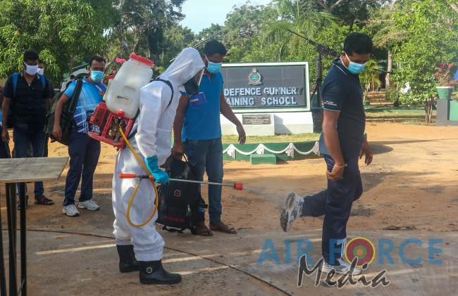 27 Naval Personnel Leave SLAF Quarantine Centre Iranamadu