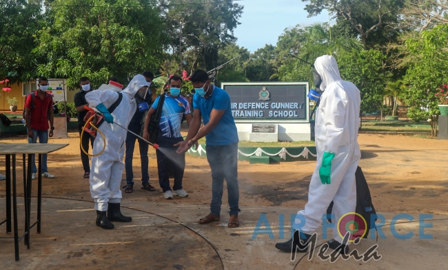 27 Naval Personnel Leave SLAF Quarantine Centre Iranamadu