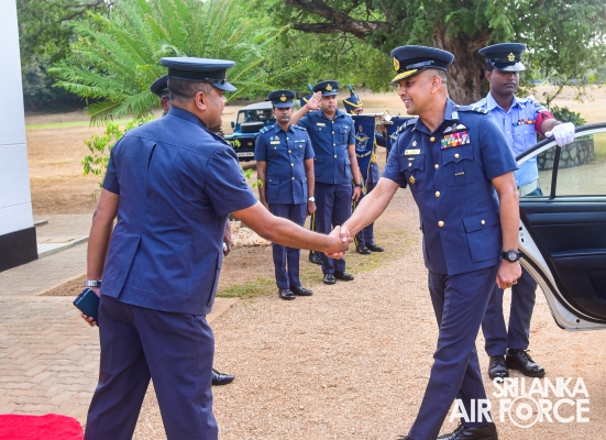 CERTIFICATE
AWARDING CEREMONY OF NO. 22 ENGLISH MEDIUM AND NO. 93 SINHALA MEDIUM
NON-COMMISSIONED OFFICERS' MANAGEMENT COURSES